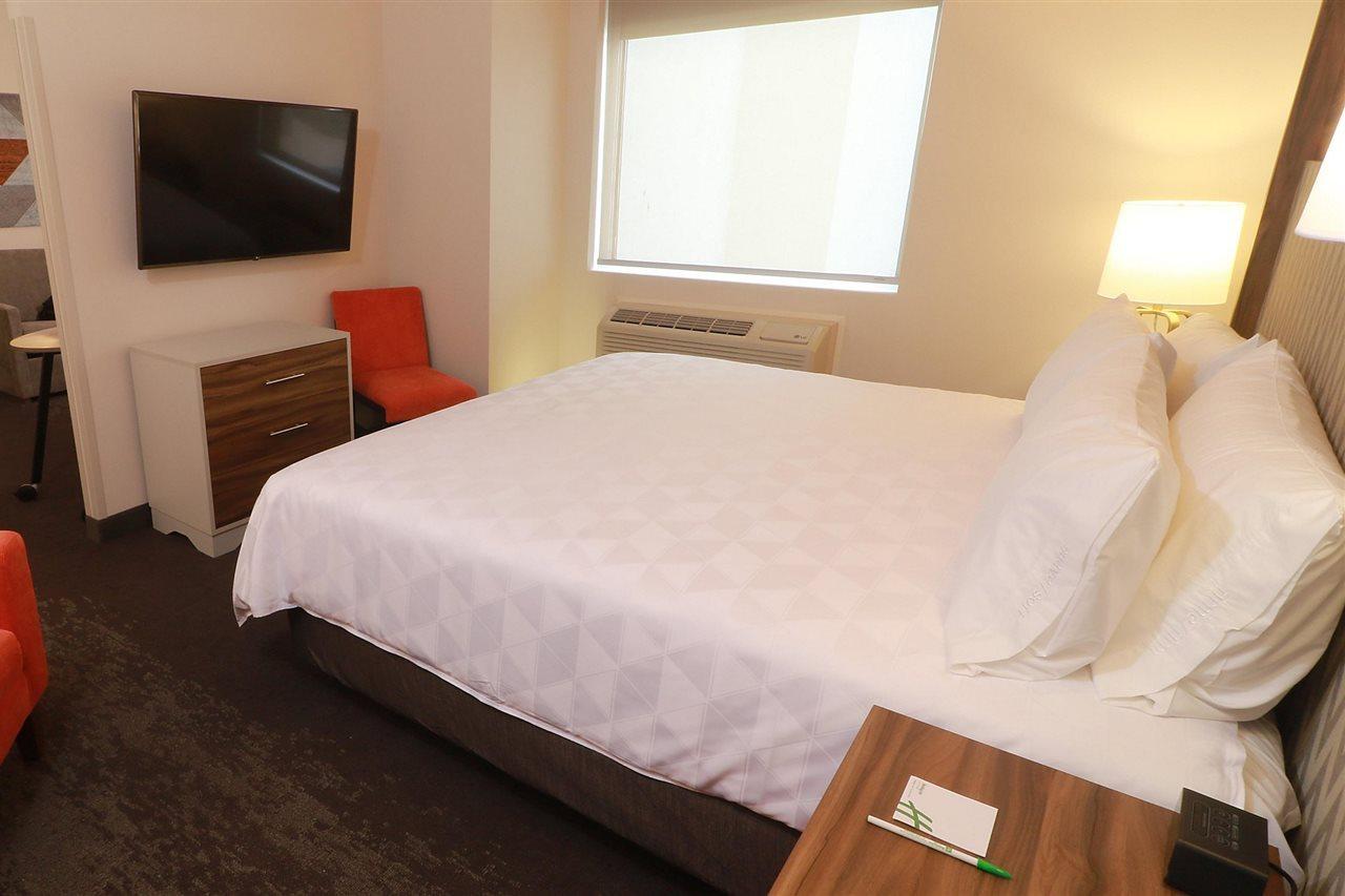 Holiday Inn & Suites Monterrey Apodaca Zona Airport, An Ihg Hotel Dış mekan fotoğraf